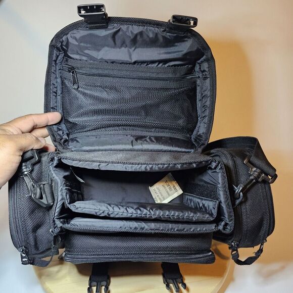 VINTAGE Kodak Black Padded Camera Bag With Multiple Pockets And Compartments - Picture 6 of 9